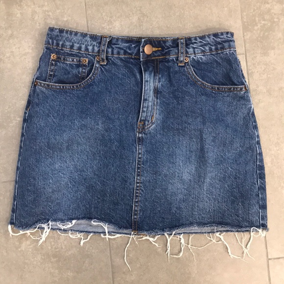 Tobi Dresses & Skirts - Tobi Florence Medium Wash Denim Mini Skirt Tobi Dresses & Skirts - Tobi Florence Medium Wash Denim Mini Skirt